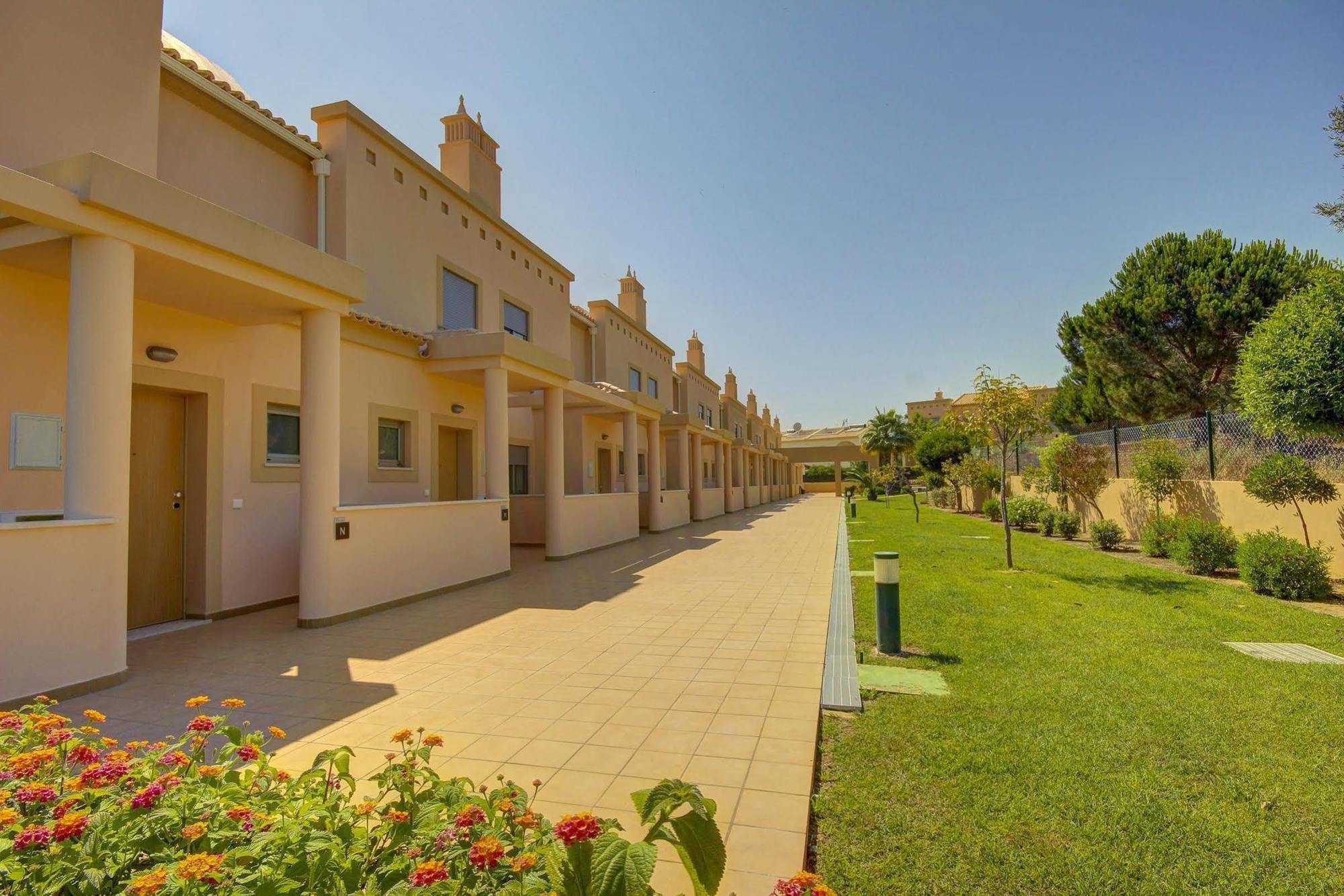 Pinheiros Da Balaia Villas Albufeira Exterior photo